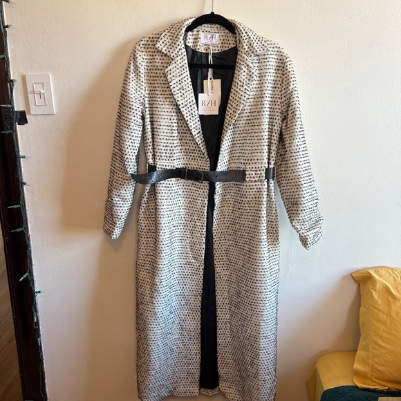 R/H Studio Belted Trench NWT - Picture 2 of 5